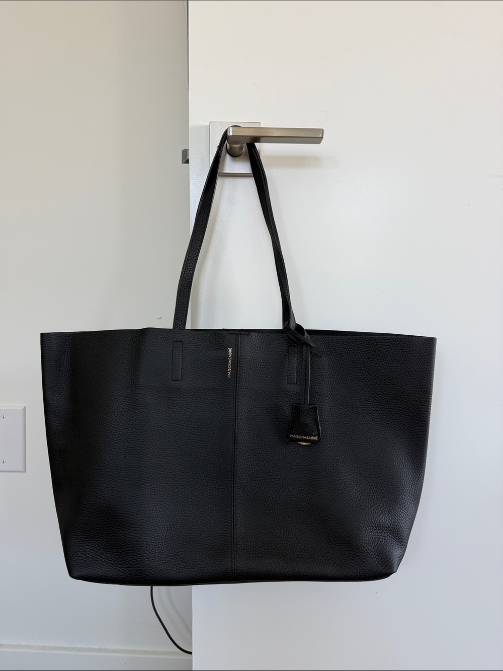 Maison de Sabre Black Leather Tote Bag Red Interior